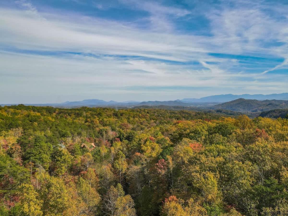 View! Cozy, Private, Fireplace, Hot Tub Log Cabin, Honeymoon! Sevierville Extérieur photo