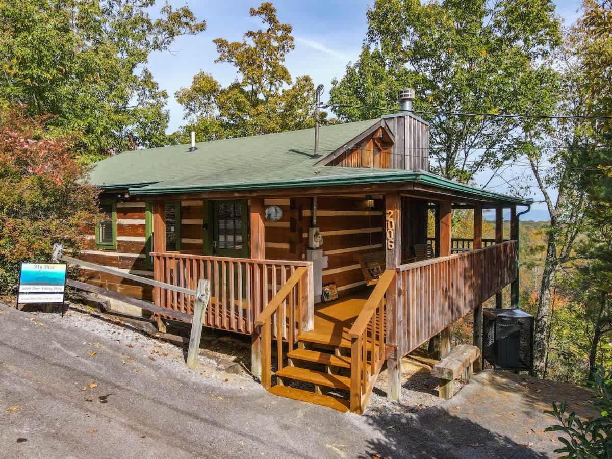View! Cozy, Private, Fireplace, Hot Tub Log Cabin, Honeymoon! Sevierville Extérieur photo